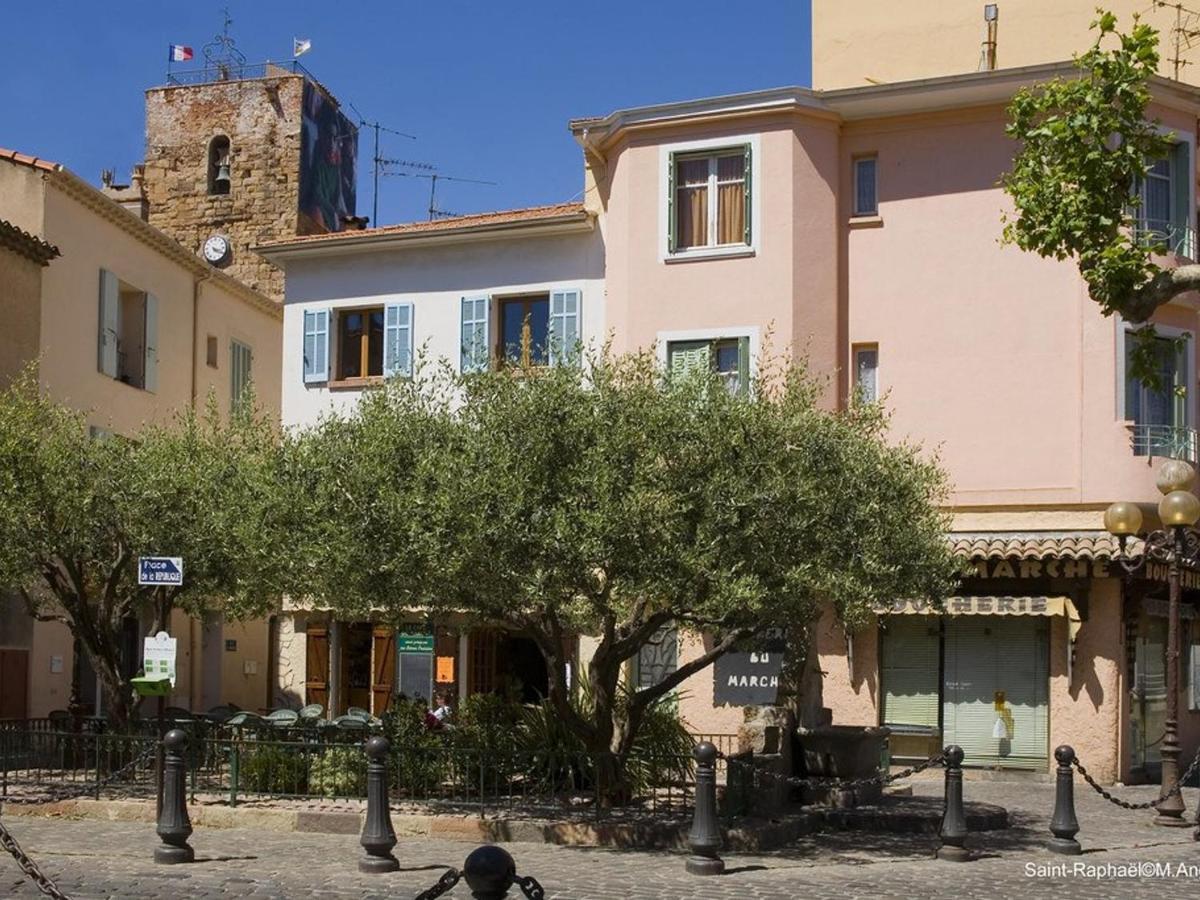 Spacieux 3 Pieces Avec Terrasse, Piscine Et Garage, A 2 Pas De La Plage - Saint Raphael - Fr-1-226A-274 외부 사진